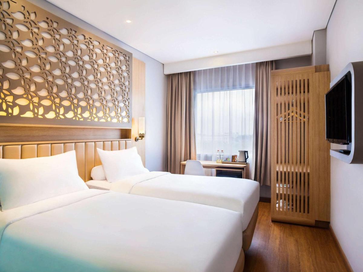 Ibis Styles Cikarang Hotel Exterior photo